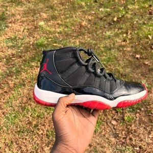 Jordan 11 - Bred Retro Playoffs (2012)
Size 10